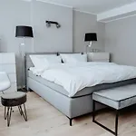 2-zimmer 57m² Mit King Size Bett Und Kueche Appartamento *
