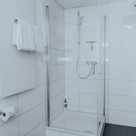 2-zimmer 57m² Mit King Size Bett Und Kueche * 뮌스터