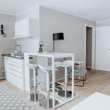 2-zimmer 57m² Mit King Size Bett Und Kueche ミュンスター